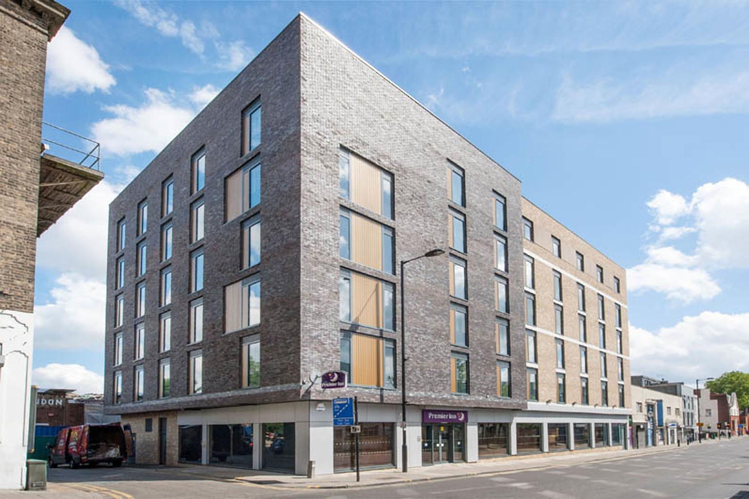 Premier Inn London Hackney Exterior foto